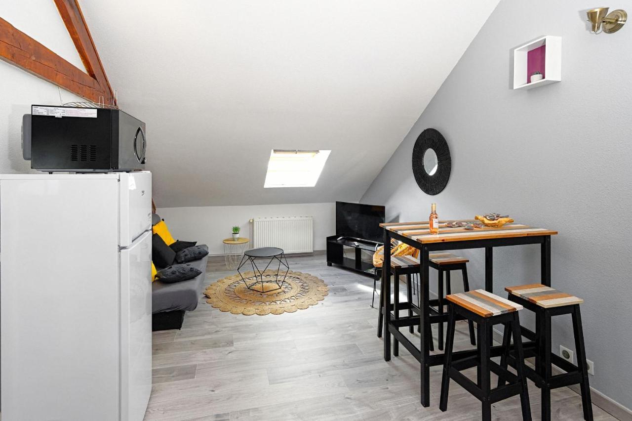 Ld - Location Montlucon Apartment Bagian luar foto