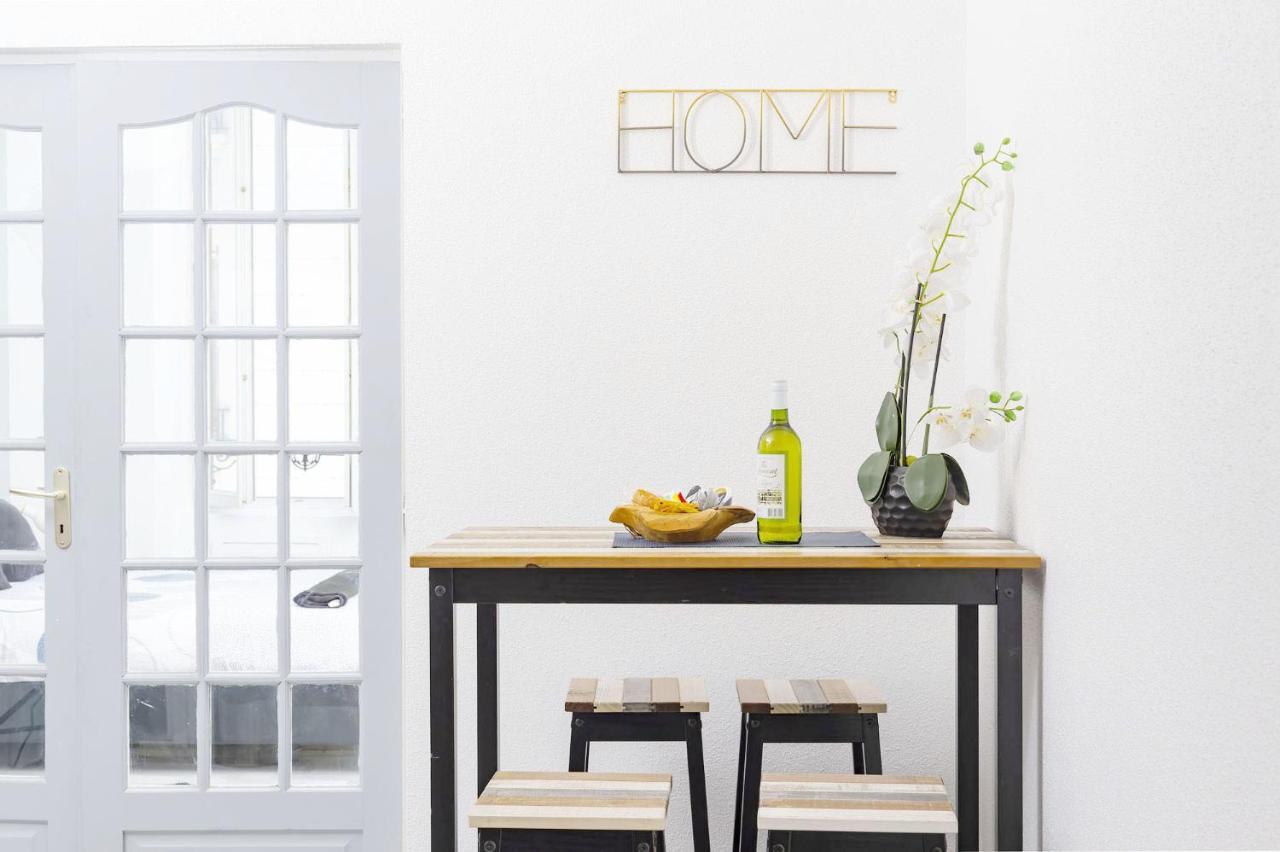 Ld - Location Montlucon Apartment Bagian luar foto